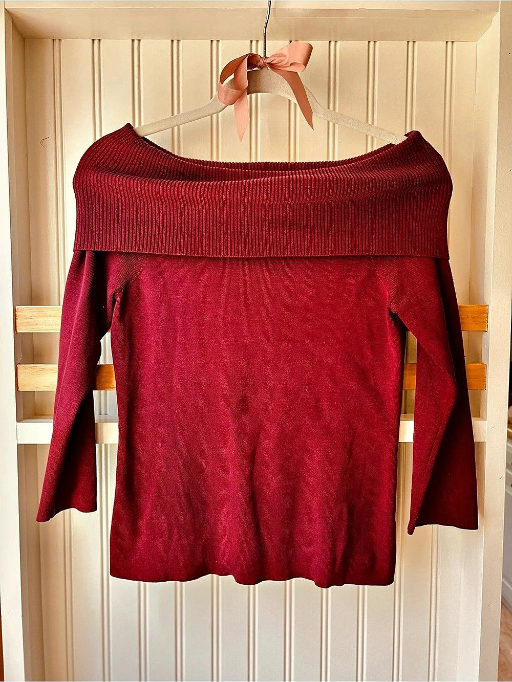 Ann Taylor Off-Shoulder Ribbed Sweater in Red Size Small